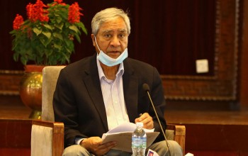 प्रधानमन्त्रीकाे निर्देशन : 'ओमिक्राेन' फैलिन नदिन उच्च सतर्कता अपनाउनू, 'स्मार्ट लकडाउन' बारे छलफल